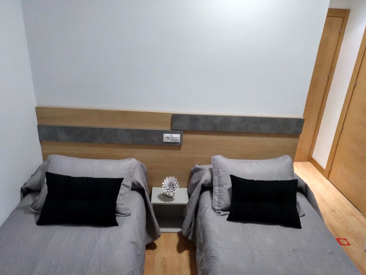 Hostal Rioja Condestable Logrono Bagian luar foto