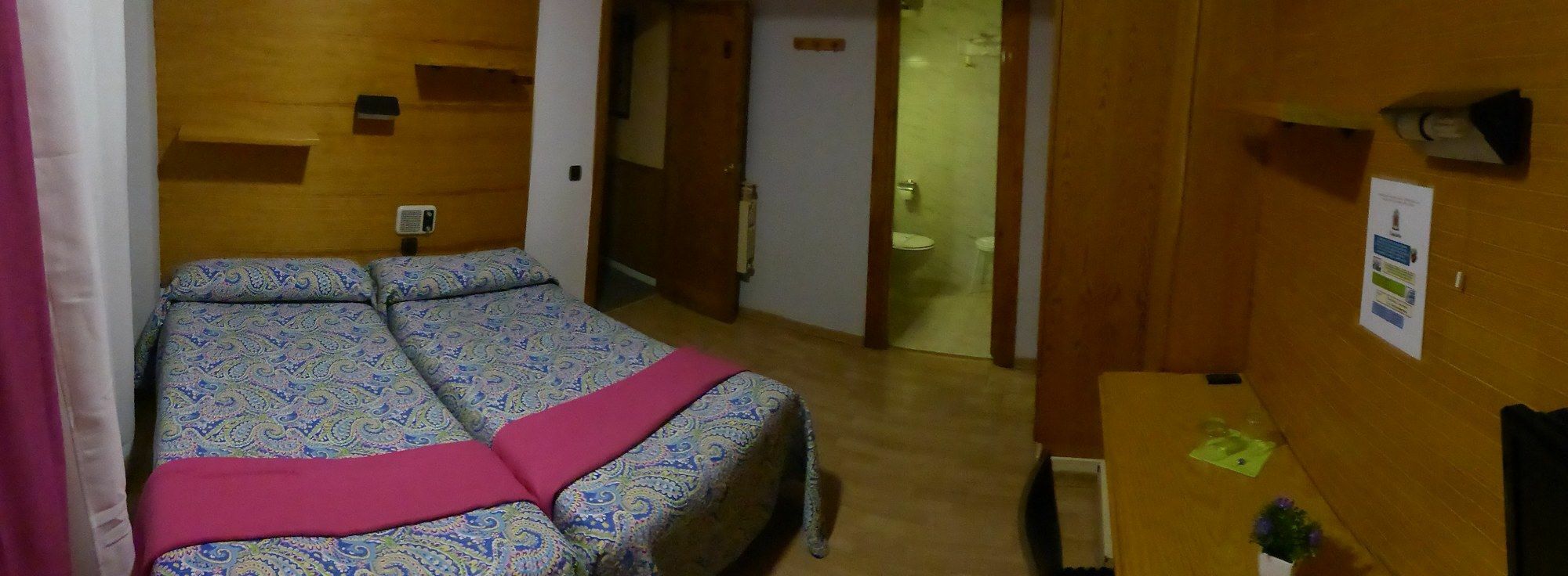 Hostal Rioja Condestable Logrono Bagian luar foto